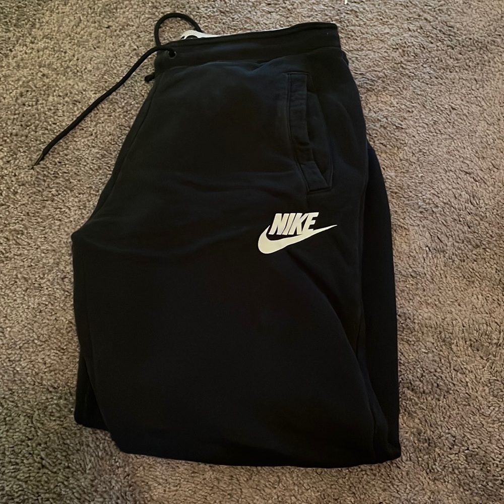 Black nike joggers